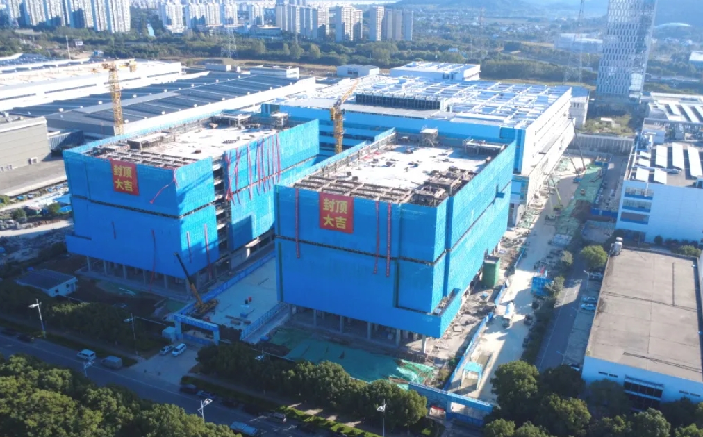  塑强房建首位优势！中建集团一批重点项目封顶 
